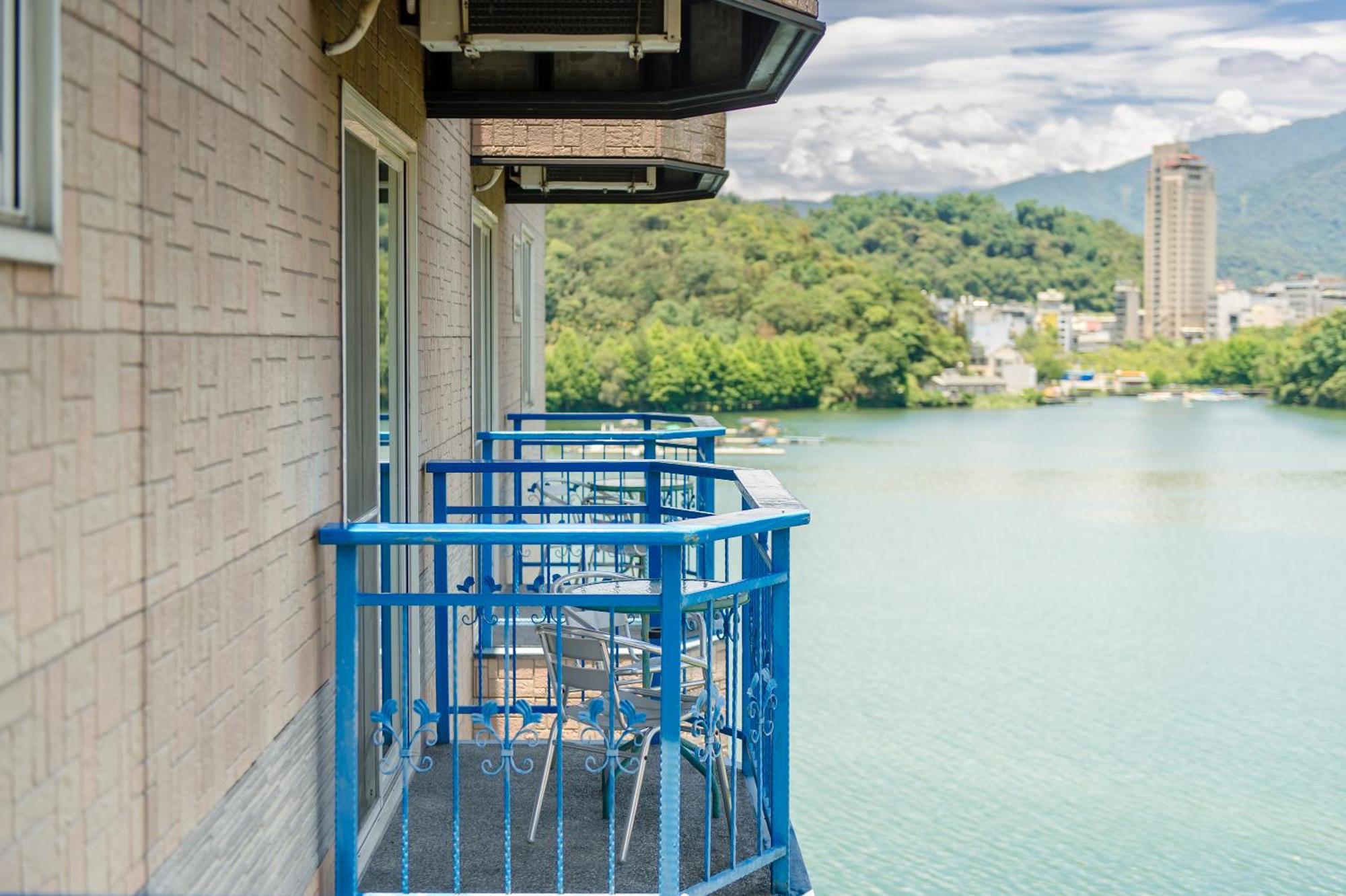 Bishui Shanju Lakeside B&B Yuchi Exterior photo