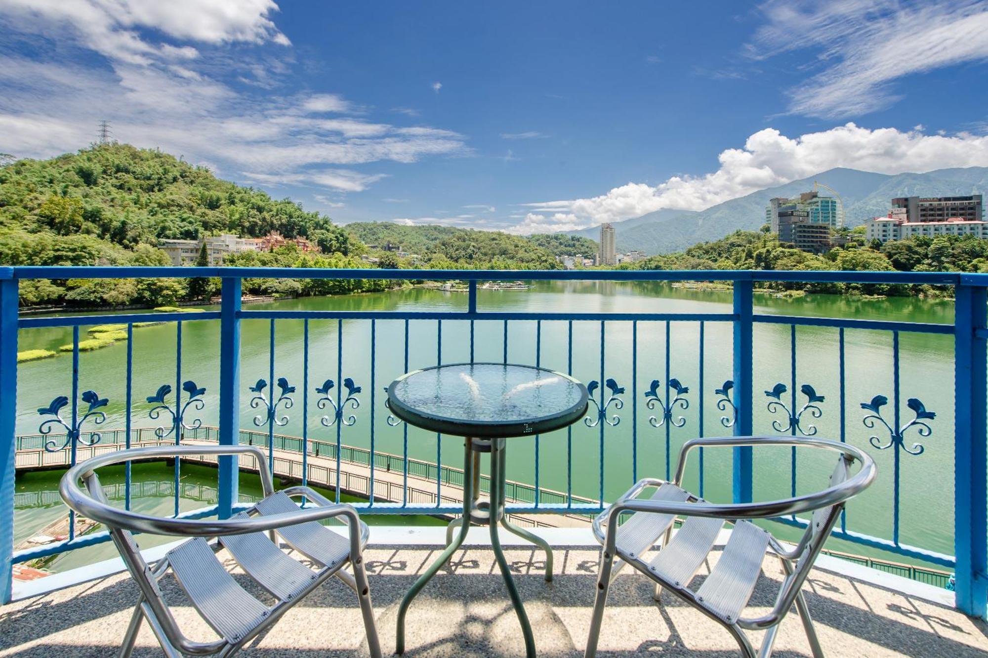 Bishui Shanju Lakeside B&B Yuchi Exterior photo