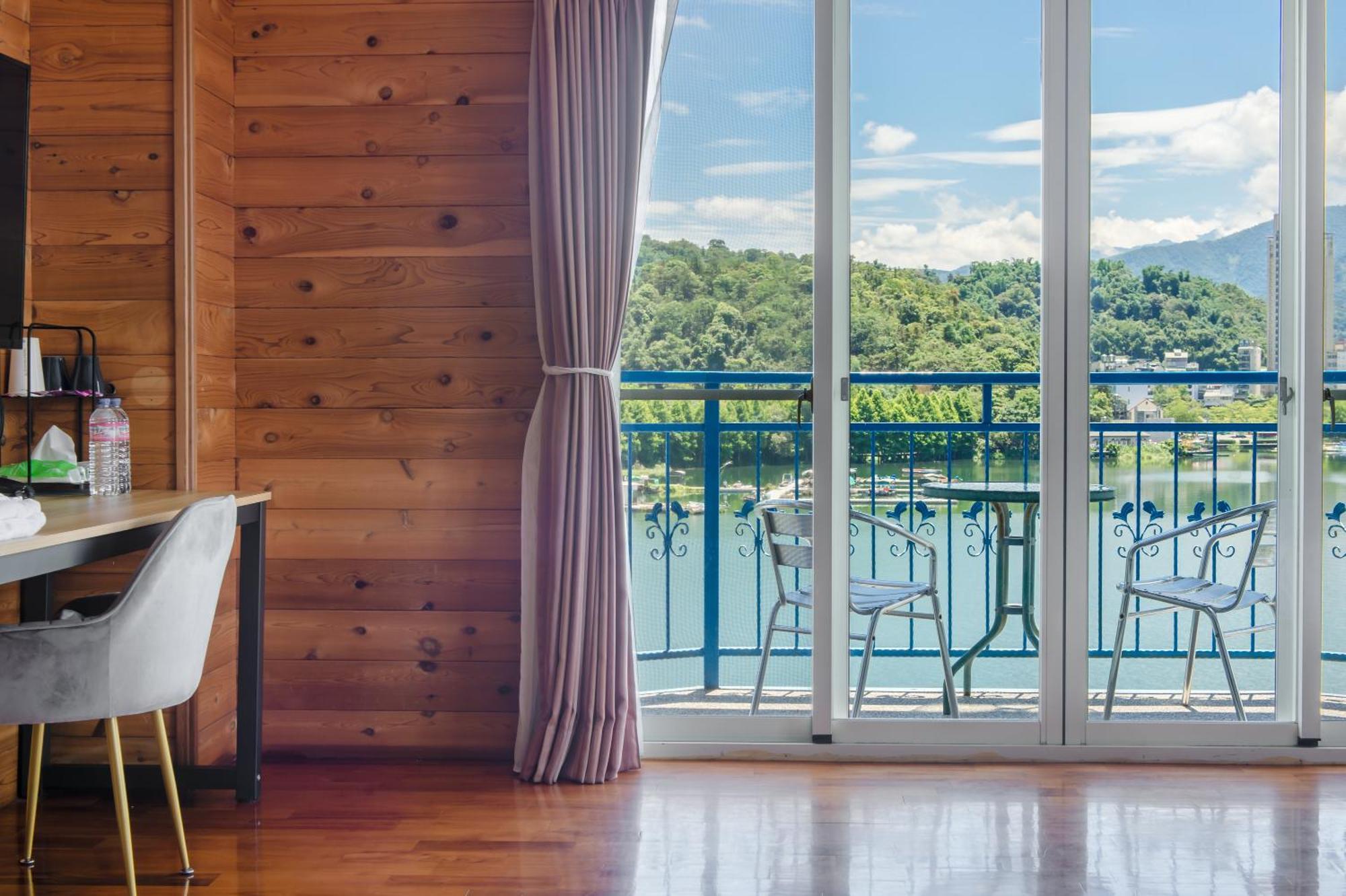 Bishui Shanju Lakeside B&B Yuchi Exterior photo